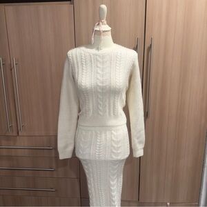 Jessica Simpson Cream Knit Skirt Set